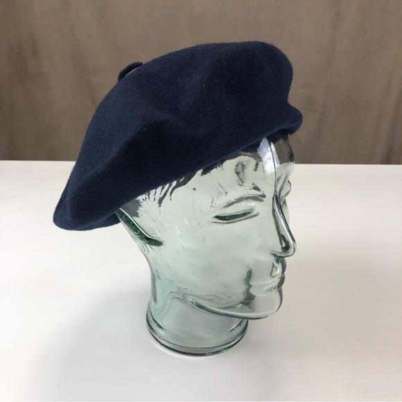 Navy wool beret hat - Picture 7 of 7